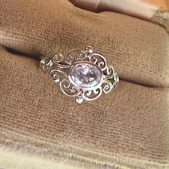 Vintage Filigree Ring with Large White Sapphire Solid 925 Sterling Silver - Picture 9 of 16